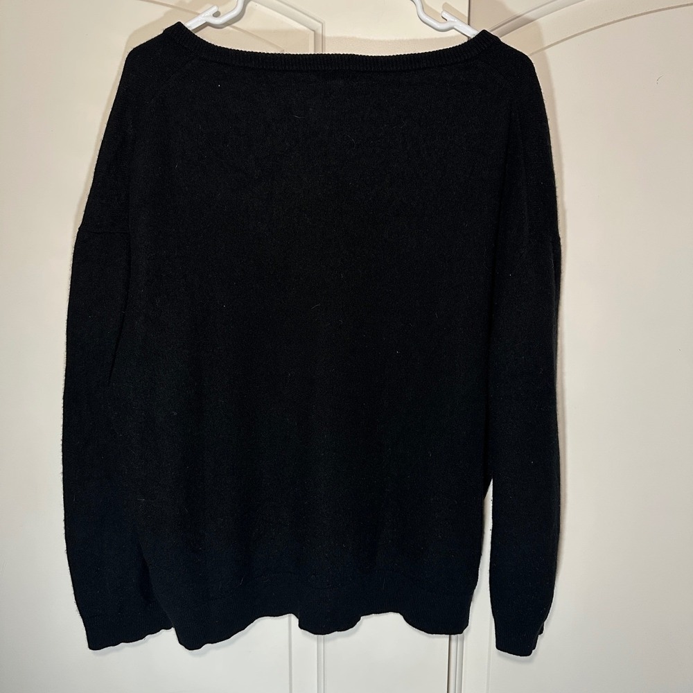 J.Crew Cashmere Relaxed V-neck Sweater Womens XL Black Minimalist Quiet Luxury - Picture 7 of 7